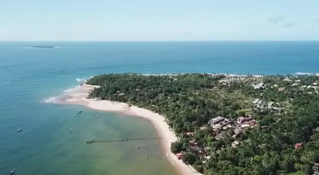 Vista aérea da ponta da Península de Maraú, em Barra Grande